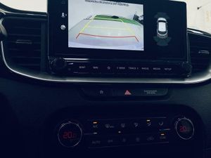 Kia XCeed 1.4 T-GDi Tech 103kW (140CV) DCT  - Foto 19