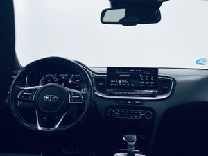 Kia Ceed 1.5 MHEV 118kW (160CV) GT Line DCT  - Foto 19