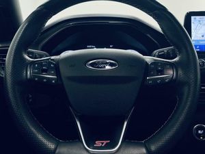 Ford Focus 2.3 Ecoboost 206kW ST 3  - Foto 16