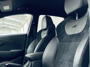 Hyundai Kona 2.0 TGDI N Sky DCT  - Foto 28