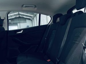 Ford Focus 1.0 Ecoboost 92kW Active  - Foto 21