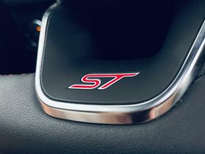 Ford Focus ST Edition 2.3 Ecoboost 206kW (280CV)  - Foto 19