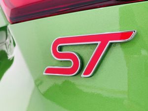 Ford Focus ST Edition 2.3 Ecoboost 206kW (280CV)  - Foto 14