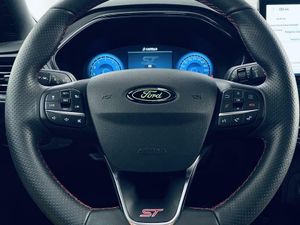 Ford Focus ST Edition 2.3 Ecoboost 206kW (280CV)  - Foto 18