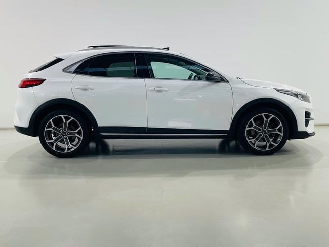 KIA XCEED TECH  - Foto 2