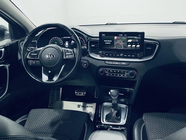 KIA XCEED TECH  - Foto 3