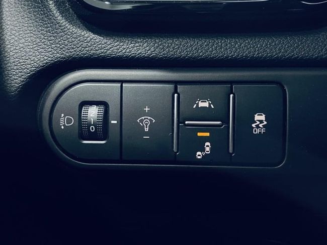 KIA XCEED TECH  - Foto 20