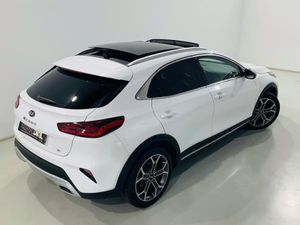 KIA XCEED TECH  - Foto 5