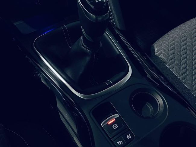 RENAULT KADJAR LIMITED  - Foto 17