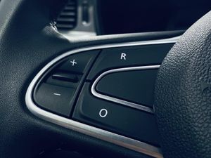 RENAULT KADJAR LIMITED  - Foto 15