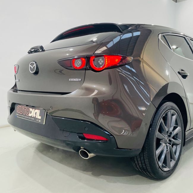 Mazda 3 2.0 e-SKYACTIV-G ZENITH AT  - Foto 10