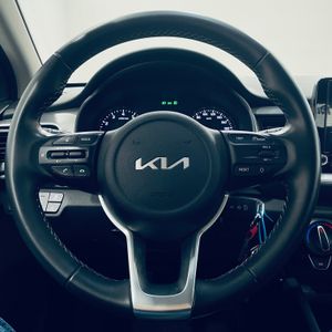 Kia Stonic 1.2 DPi 62kW (84CV) Concept  - Foto 10