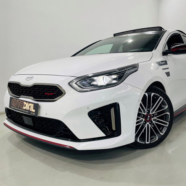Kia ProCeed GT  - Foto 10