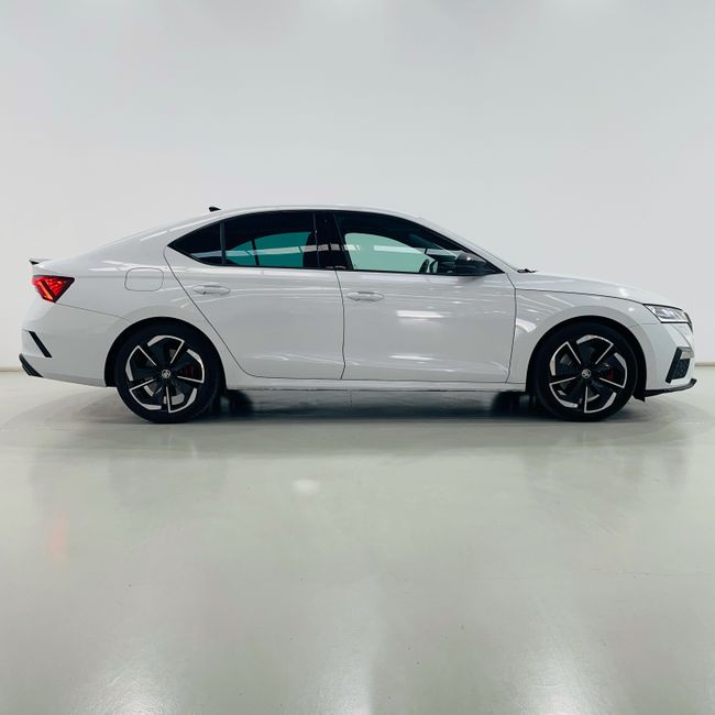 Skoda Octavia 2.0 TSI 180kW (245CV) DSG RS Plus  - Foto 2