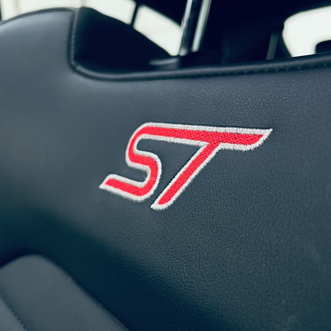 Ford Focus 2.3 Ecoboost 206kW ST  - Foto 25