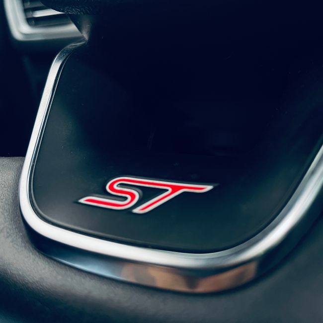 Ford Focus 2.3 Ecoboost 206kW ST  - Foto 14