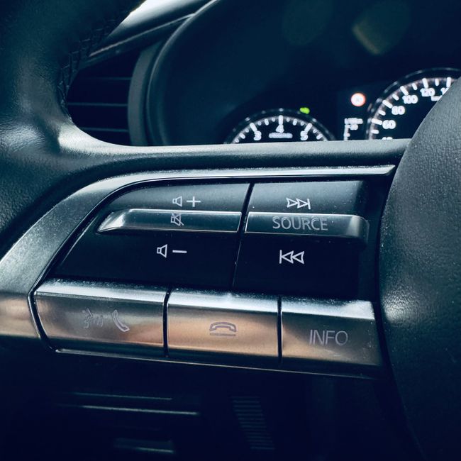 Mazda 3 2.0 SKYACTIV-G 88KW ZENITH  - Foto 14