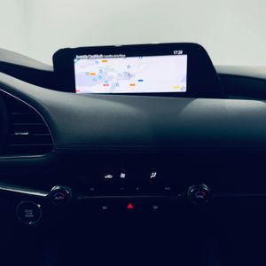 Mazda 3 2.0 SKYACTIV-G 88KW ZENITH  - Foto 18