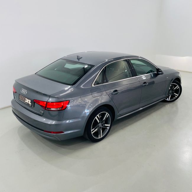 Audi A4 S line ed 2.0 TDI 110kW (150CV) S tronic  - Foto 9