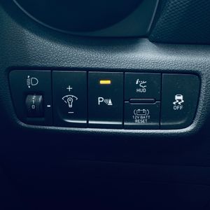 Hyundai Kona 1.6 GDI HEV Style Sky DCT  - Foto 17