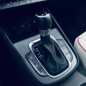 Hyundai Kona 1.6 GDI HEV Style Sky DCT  - Foto 18