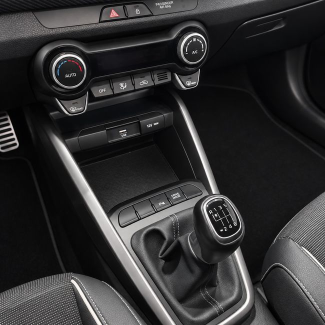 Kia Stonic 1.0 T-GDi 74kW (100CV) MHEV iMT GT Line  - Foto 8