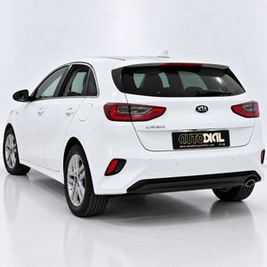 Kia Ceed 1.6 CRDi 100kW (136CV) Drive  - Foto 4