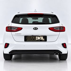 Kia Ceed 1.6 CRDi 100kW (136CV) Drive  - Foto 5