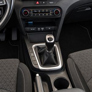 Kia Ceed 1.6 CRDi 100kW (136CV) Drive  - Foto 8