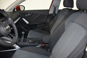Audi Q2 1.0 TSI 115CV  - Foto 8