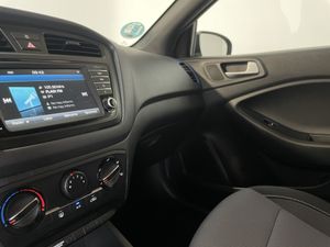 Hyundai i20 1.0 100CV  - Foto 19
