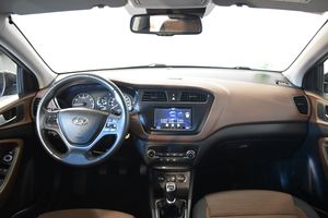 Hyundai i20 Active 1.2 85CV  - Foto 10