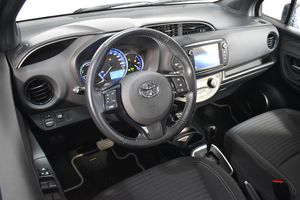 Toyota Yaris Hybrid 1.5 100CV  - Foto 8