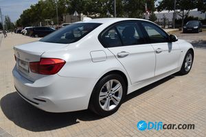 BMW Serie 3 318i Sport Line  1.5 136CV  - Foto 7