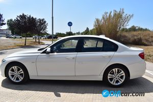 BMW Serie 3 318i Sport Line  1.5 136CV  - Foto 4