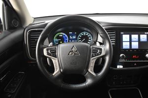 Mitsubishi Outlander PHEV KAITEKI 4WD 200CV 2.4  - Foto 13