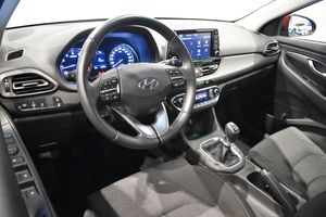 Hyundai i30 KLASS SLX 1.5 DPI 110CV  - Foto 8