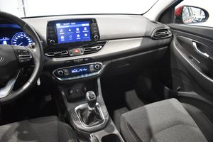 Hyundai i30 KLASS SLX 1.5 DPI 110CV  - Foto 10