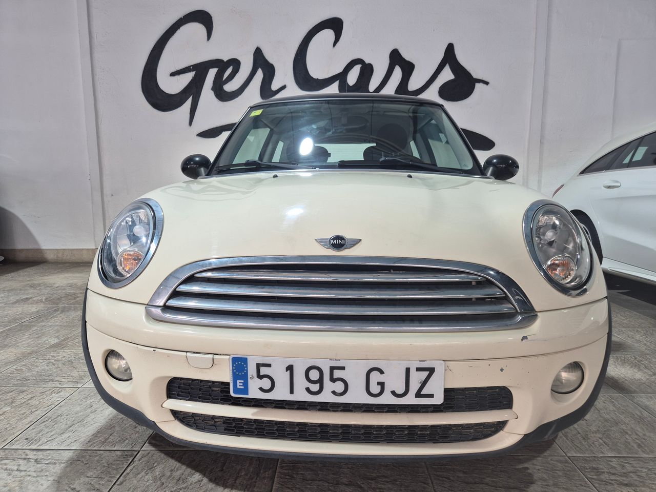 MINI Cooper 1.6D 110CV   - Foto 1