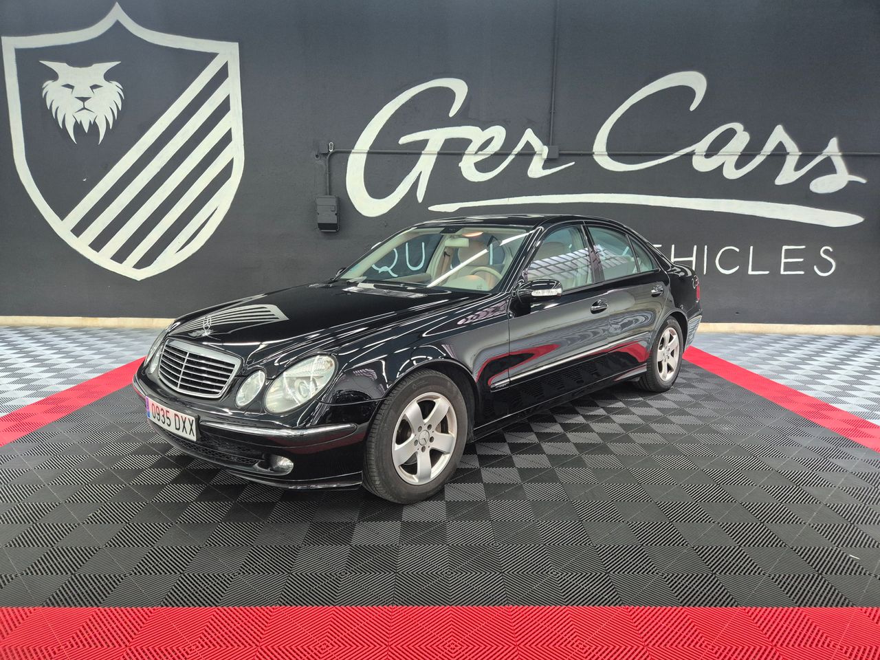 Mercedes Clase E 200K 163CV AUT AVANTGARDE   - Foto 1