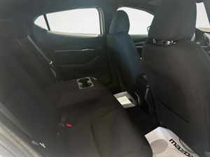 Mazda 3 2.5L E-SKY G MHEV 103kW Centre-line  - Foto 15