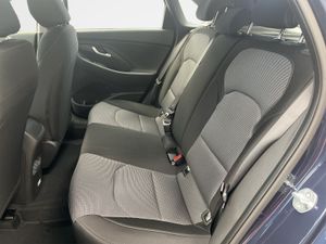 Hyundai i30 1.5 TGDI 48V Klass  - Foto 14