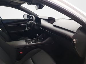 Mazda 3 2.0 e-SKYACTIV-G 90KW HOMURA  - Foto 13