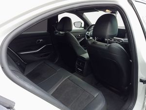 BMW Serie 3 318d Auto.  - Foto 15