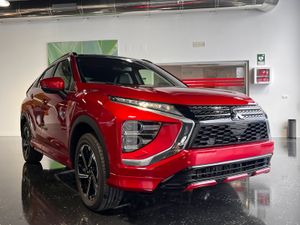 Mitsubishi Eclipse Cross 2.4 PHEV Kaiteki+ Auto 4WD 4 X4 ETIQUETA 0  - Foto 3