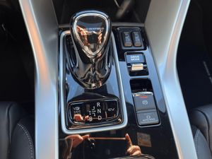 Mitsubishi Eclipse Cross PHEV Kaiteki+ 4WD  - Foto 2