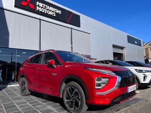 Mitsubishi Eclipse Cross PHEV Kaiteki+ 4WD  - Foto 13