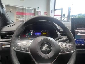 Mitsubishi Grandis 180 HEV KAITEKI+  - Foto 17