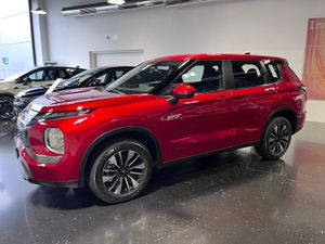 Mitsubishi Outlander PHEV Kaiteki+ 4WD  - Foto 6