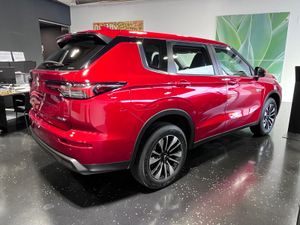Mitsubishi Outlander PHEV Kaiteki+ 4WD  - Foto 4